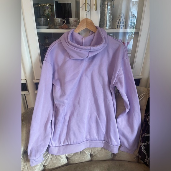 Lavender C’est LA Vie Paris sweatshirt. Size 4XL - Picture 2 of 2